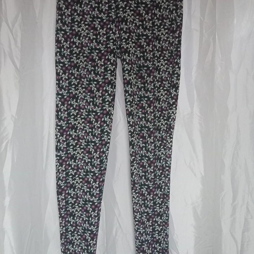 Bethany Mota Women's Floral Ankle Leggings, M, Black Purple Polyester Spandex